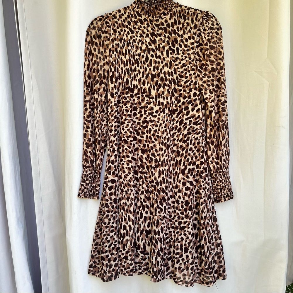 Absolutely Famous dress 🤎 animal print 🤎 smocked 🤎 small